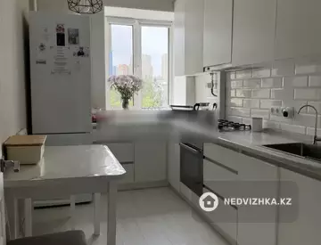 3-комнатная квартира, этаж 3 из 5, 63 м²