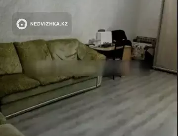 1-комнатная квартира, этаж 10 из 24, 44 м²