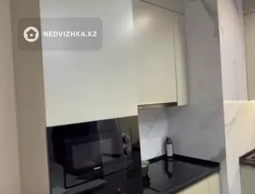 3-комнатная квартира, этаж 6 из 10, 84 м²