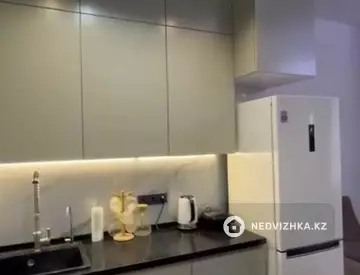3-комнатная квартира, этаж 6 из 10, 84 м²