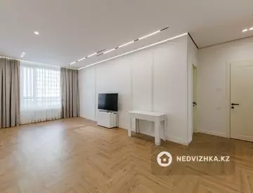3-комнатная квартира, этаж 7 из 17, 95 м²