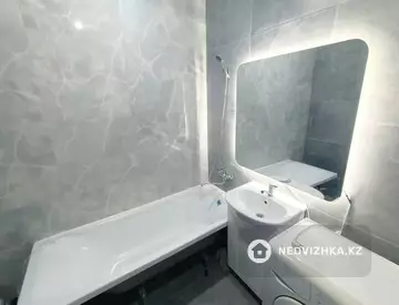2-комнатная квартира, этаж 4 из 5, 51 м²