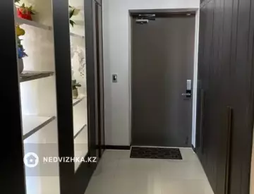 4-комнатная квартира, этаж 19 из 25, 140 м²