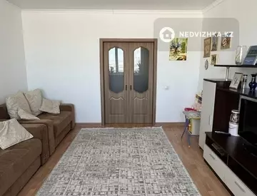 2-комнатная квартира, этаж 9 из 10, 64 м²