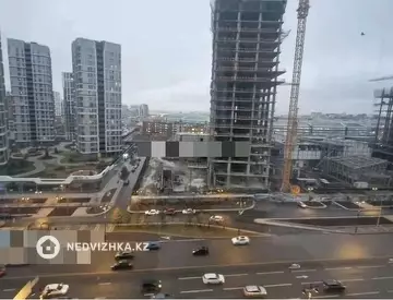 4-комнатная квартира, этаж 11 из 20, 111 м²