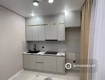 3-комнатная квартира, этаж 17 из 17, 65 м²