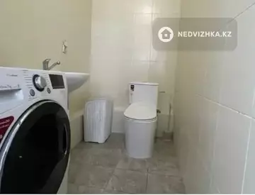 3-комнатная квартира, этаж 1 из 8, 90 м²