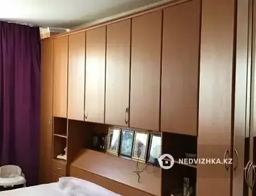 4-комнатная квартира, этаж 5 из 10, 113 м²