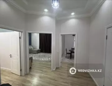 2-комнатная квартира, этаж 1 из 10, 52 м²