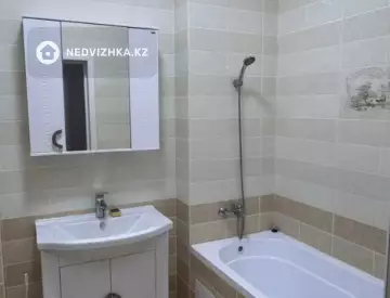 2-комнатная квартира, этаж 1 из 10, 52 м²