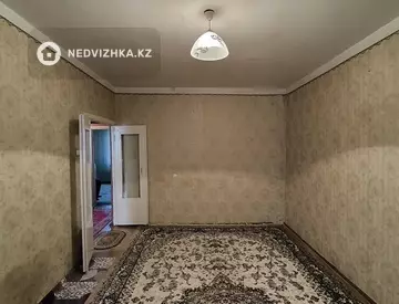 3-комнатная квартира, этаж 3 из 5, 70 м²