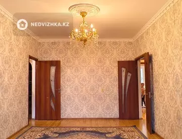 3-комнатная квартира, этаж 3 из 5, 70 м²