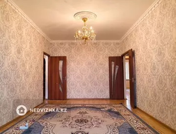 3-комнатная квартира, этаж 3 из 5, 70 м²