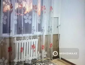 3-комнатная квартира, этаж 4 из 5, 60 м²