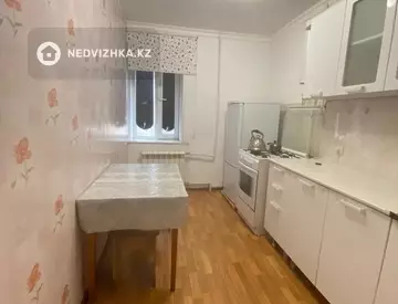 2-комнатная квартира, этаж 4 из 5, 51 м²