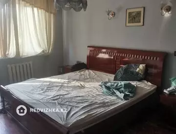 3-комнатная квартира, этаж 3 из 4, 60 м²