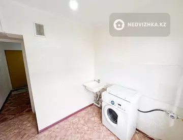 1-комнатная квартира, этаж 3 из 5, 32 м²