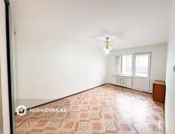 1-комнатная квартира, этаж 3 из 5, 32 м²