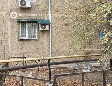 3-комнатная квартира, этаж 1 из 5, 60 м², на длительный срок