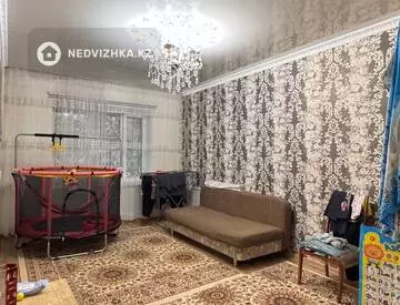 2-комнатная квартира, этаж 1 из 5, 52 м²