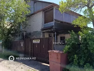 4-комнатный дом, 5 соток, 200 м²