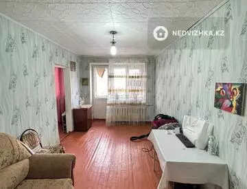 2-комнатная квартира, этаж 3 из 5, 44 м²
