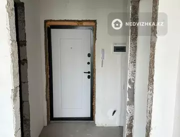 1-комнатная квартира, этаж 8 из 9, 35 м²