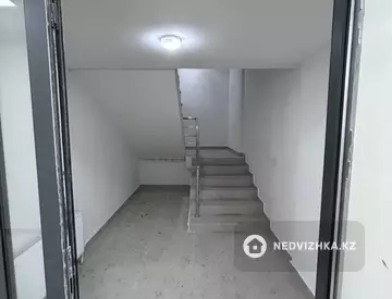 2-комнатная квартира, этаж 2 из 16, 42 м²