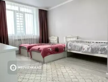 3-комнатная квартира, этаж 13 из 16, 107 м²