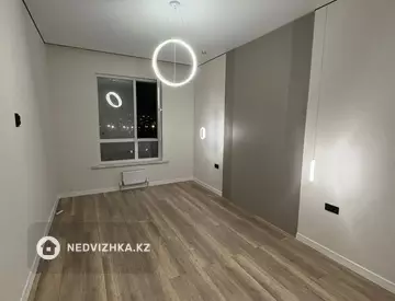 2-комнатная квартира, этаж 8 из 20, 66 м²