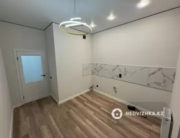 2-комнатная квартира, этаж 8 из 20, 66 м²