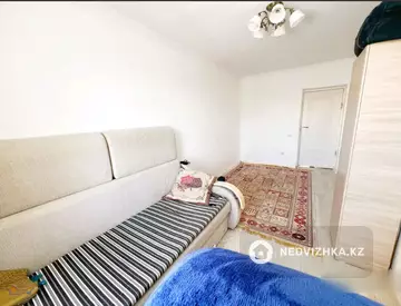 3-комнатная квартира, этаж 3 из 5, 59 м²