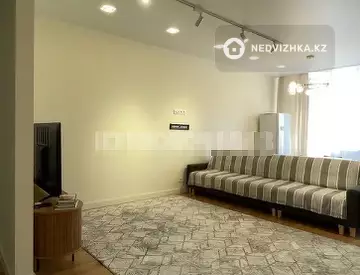 3-комнатная квартира, этаж 4 из 20, 100 м²