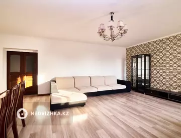 3-комнатная квартира, этаж 8 из 9, 118 м²