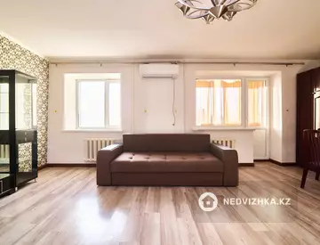 3-комнатная квартира, этаж 8 из 9, 118 м²