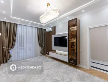 3-комнатная квартира, этаж 1 из 12, 98 м²