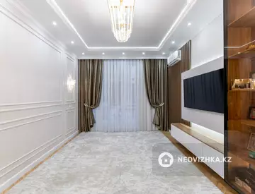 3-комнатная квартира, этаж 1 из 12, 98 м²