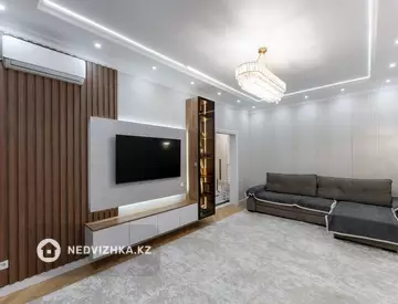 3-комнатная квартира, этаж 1 из 12, 98 м²