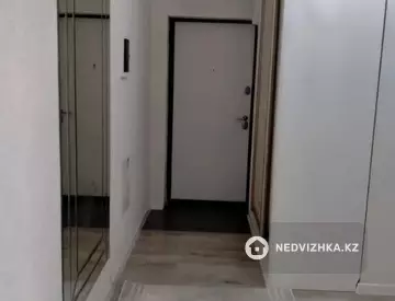 2-комнатная квартира, этаж 8 из 8, 66 м²