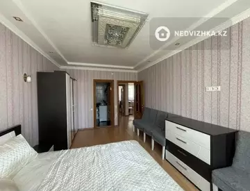 3-комнатная квартира, этаж 4 из 9, 77 м²