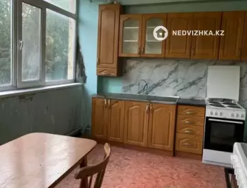 2-комнатная квартира, этаж 2 из 4, 64 м²