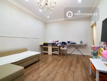 3-комнатная квартира, этаж 1 из 9, 91 м²
