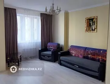 1-комнатная квартира, этаж 7 из 15, 42 м²