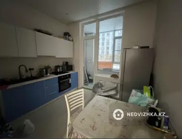 1-комнатная квартира, этаж 1 из 9, 36 м²