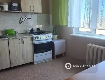 3-комнатная квартира, этаж 5 из 5, 69 м², на длительный срок