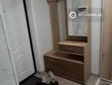 3-комнатная квартира, этаж 2 из 9, 59 м², на длительный срок