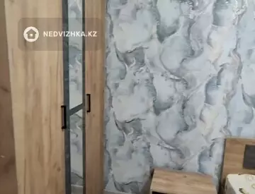 3-комнатная квартира, этаж 2 из 9, 59 м², на длительный срок