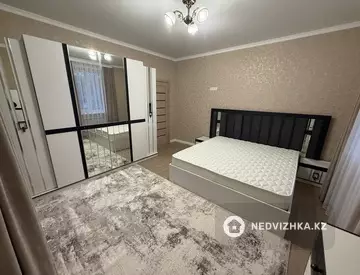 2-комнатная квартира, этаж 2 из 3, 64 м², на длительный срок