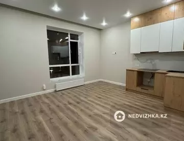 1-комнатная квартира, этаж 3 из 9, 42 м²