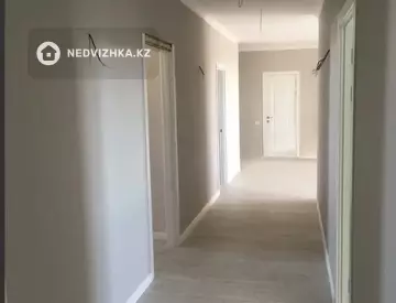 6-комнатная квартира, этаж 24 из 24, 162 м²